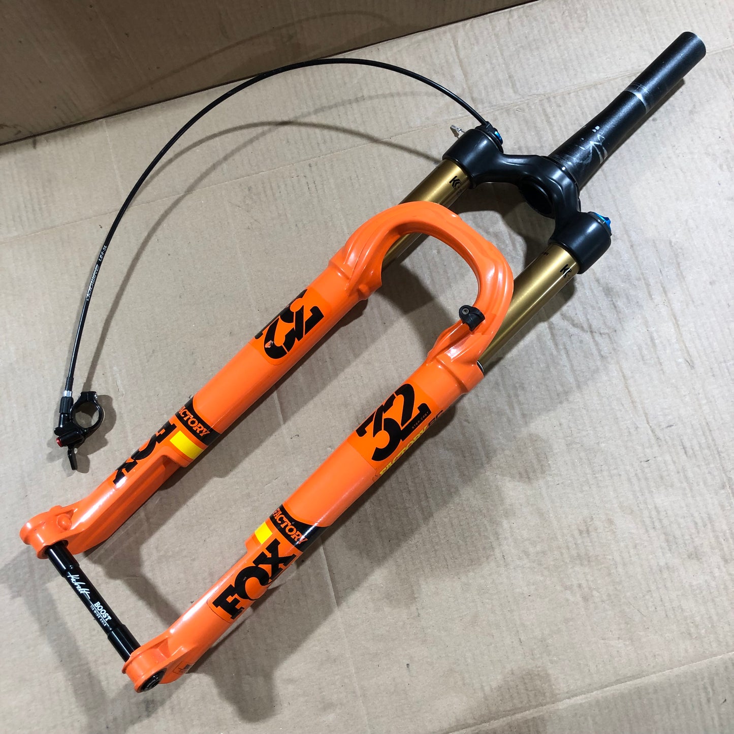 Fox 32 Factory Federgabel 100mm Remote SC Stepcast Boost 29 Kabolt 15x110