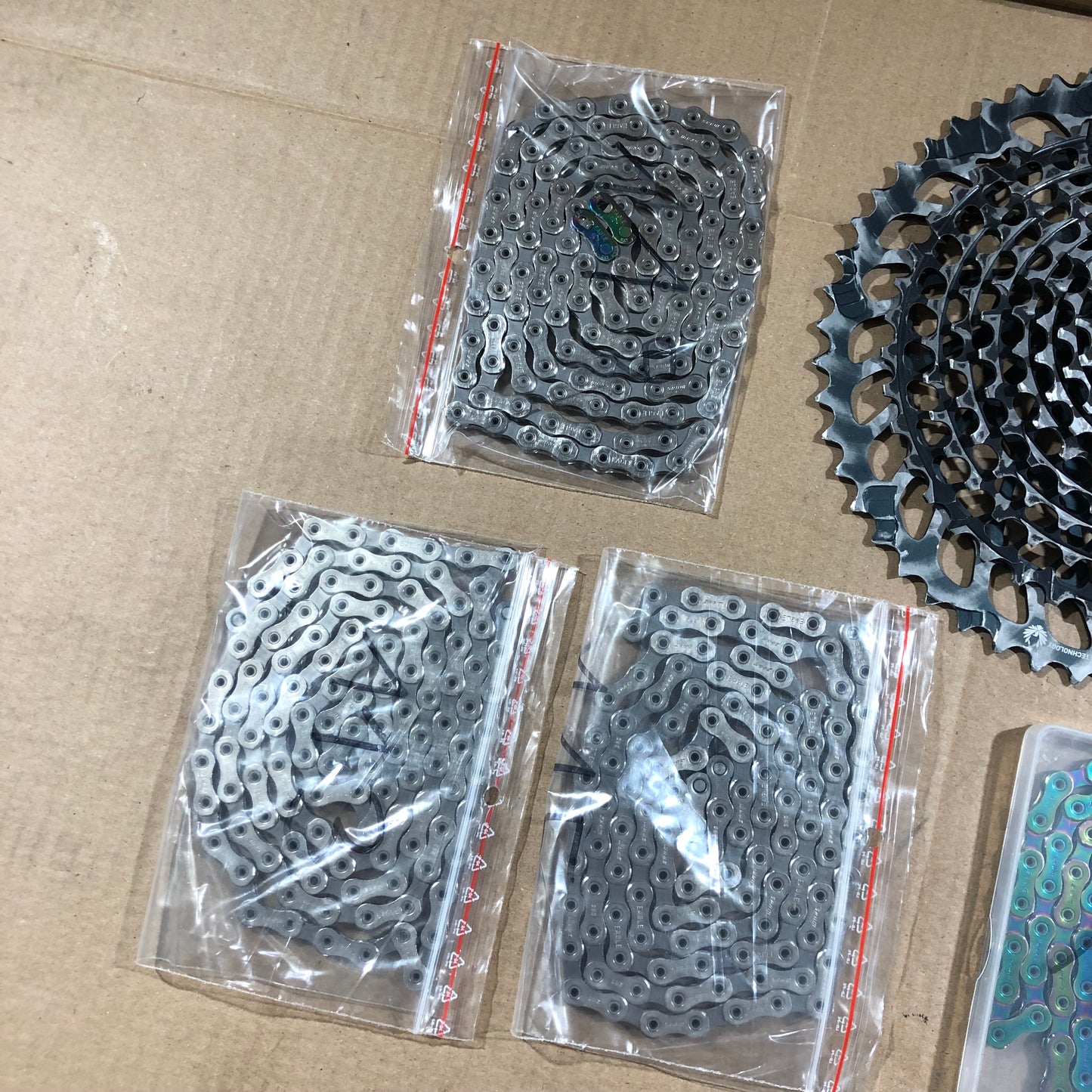 SRAM Kassette XG1295 X01 XX1 schwarz 10-52 Eagle Zahnkranz Kette XD rainbow XO XO1 X0
