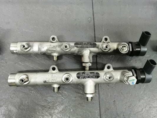 VW Audi Common-Rail CR TDI Rail Kraftstoffverteiler 059130090J 057130764B Bosch 0281002665